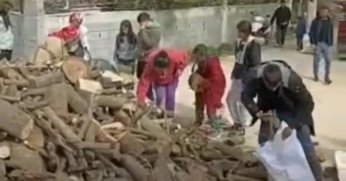 Gölcük’ten deprem bölgesine yakacak yardımı