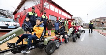 Depremzede çocuklar trafik eğitim parkında