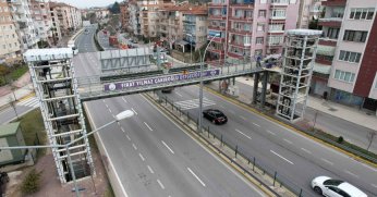 2 üstgeçide 4 yeni asansör