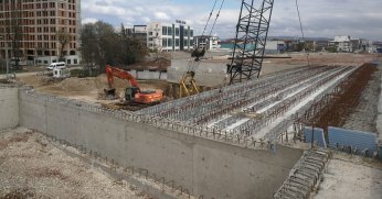 Alikahya Stadyum yolunda  köprü kirişleri tamam
