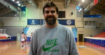 İzmit Belediyespor gözünü Süper Lig’e dikti