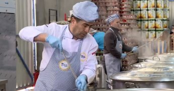 Kocaeli Afet Mutfağı, günde 10 bin kişilik yemek çıkarıyor