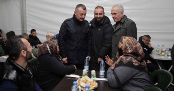 Ramazan’da insanlık için dualar edildi