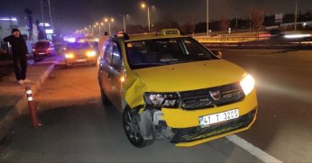 Ticari taksinin çarptığı yaya yaralandı