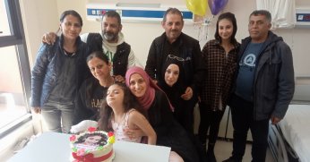 Depremzede Sıla’ya  doğum günü süprizi