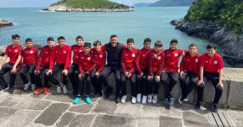 Körfezli voleybolcular başarılı oldu