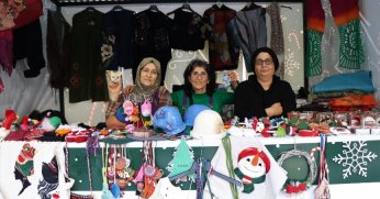 El emeği satış stantları AVM’de yeniden açıldı