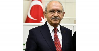 CHP Genel Merkezi'nin önünde 