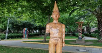 Zarar gören ahşap heykellere bakım gerekli