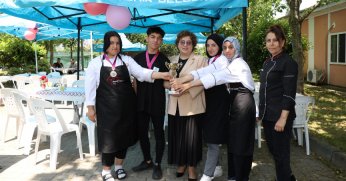 Deprem bölgesine Beyaz  Kalpler’den destek