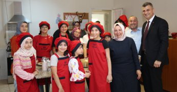 GÖLMEK’ten gençlere yönelik pastacılık kursu