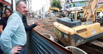Büyükakın, yoğun yağışları sahada karşıladı