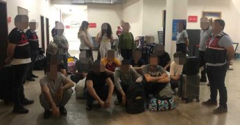 Kocaeli’de 18 düzensiz göçmen sınır dışı edildi