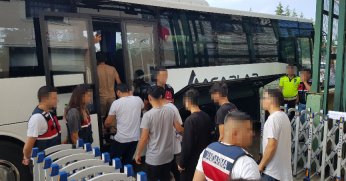 138 düzensiz göçmen ülkelerine gönderildi