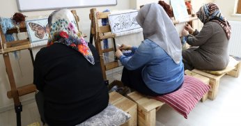 Hereke halısı dokumacılığı KO-MEK ile hayat buldu