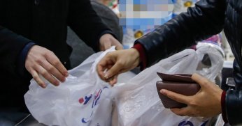 Plastik poşet ücreti 25 kuruş olarak devam edecek