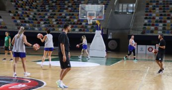 İzmitli Periler lige hazırlanıyor