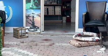 Kendisine tokat atan kişiyi bacaklarından vurdu