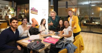 Mandıra filozofu sevenleriyle buluştu