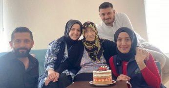 Türkan nineye doğum günü sürprizi