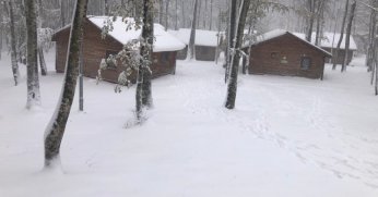 Eriklitepe beyaz örtüyle kaplandı