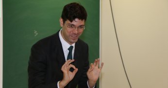 İşitme engelli birey, Türkiye’de ilki başardı