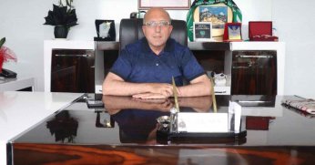 Engin Koyun takımı kutladı  