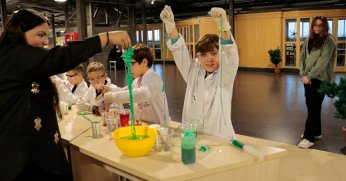 Öğrenciler ambalajın yolculuğuna çıktı