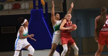 Periler Kayseri’ye mağlup oldu: 72-76