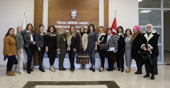 Kadın girişimciler toplantıda buluştu