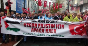 Yağmur altında Filistin için tek yürek oldular