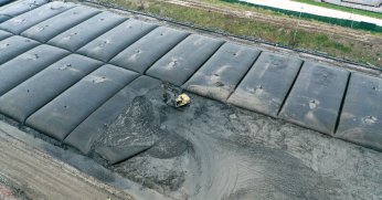 200 bin metreküp dip çamuru çekildi