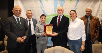 Başarılı sporcular yemekte buluştu