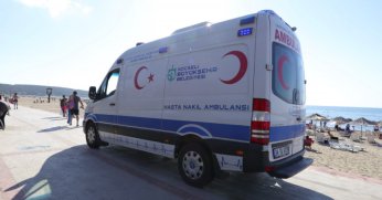 Mavi ambulanslarla binlerce kişiye hizmet
