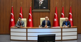 ‘Kimsesizlerin kimsesi olmayı unutmayın’