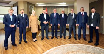 Milletvekillerinden, Büyükakın’a hayırlı olsun ziyareti