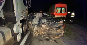 Tanker otomobile çarptı: 1 yaralı