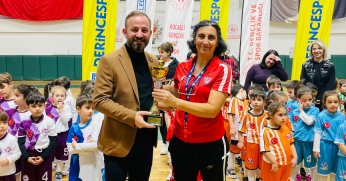 Derince’de Salon Hokeyi Festivali