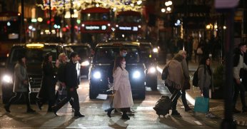 ‘Krizler, zengini daha zengin, yoksulu daha yoksul yapıyor’