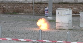 Şüpheli çanta tramvay seferlerini aksattı