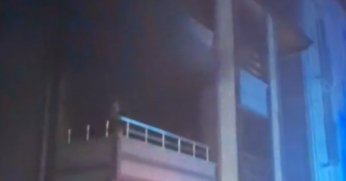 Ocakta unutulan yemek yangın çıkardı