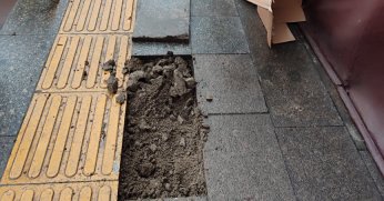 Preveze Caddesi’nde yaya yolu düzeltildi