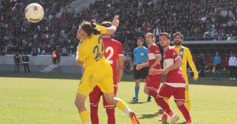 Belediye Derince çırpınıyor