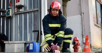 Gönüllü itfaiyeciliği 12 yıldır sürdürüyor