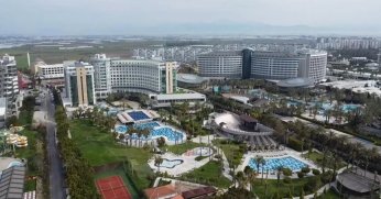 Peş peşe gelen tatiller turizmi hareketlendirdi