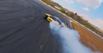 Drift pilotları tozu dumana kattı