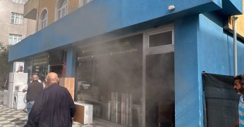 İkinci el eşya satılan dükkanda yangın