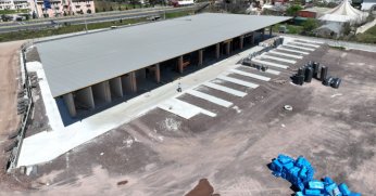 Karamürsel terminal binasında çatı imalatı tamam