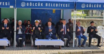 Protokolden şehitliğe ziyaret