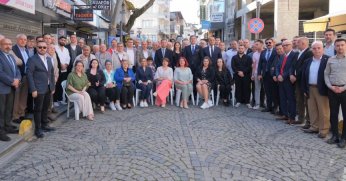 CHP Gölcük, bayramı kutladı